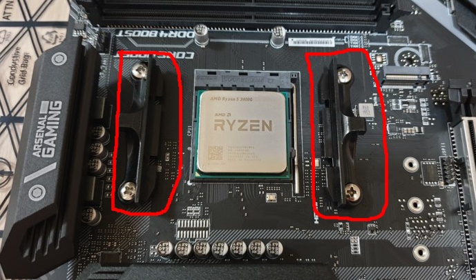 CPU 조립 브라켓 탈거